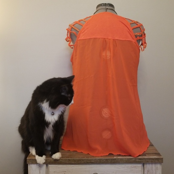 Coral Daytrip Shirt - Picture 3 of 6